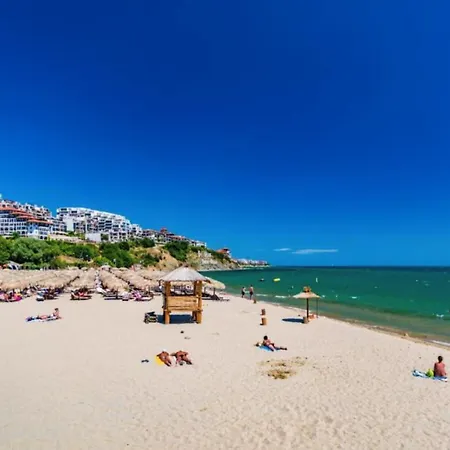 Horizon 27 'в' דירה *