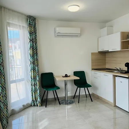 Apartman Horizon 27 'в' *